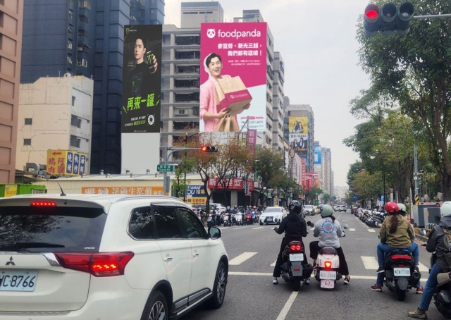 高雄瑞豐商圈戶外看板(F版面)
